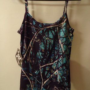 Moon shine camo muddy girl tank top size large